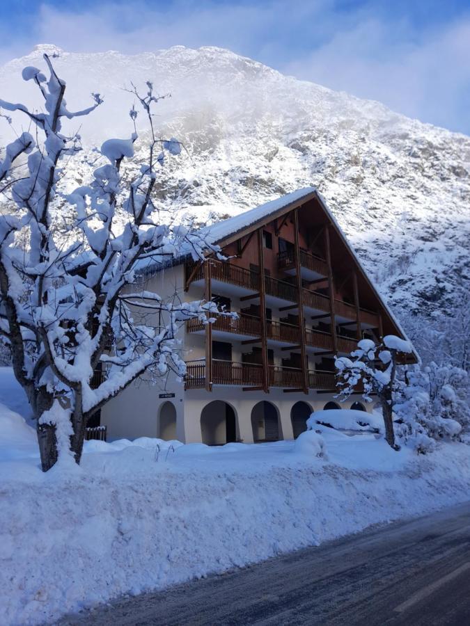 Apartment Venosc-les 2 Alpes , Rez De Jardin *