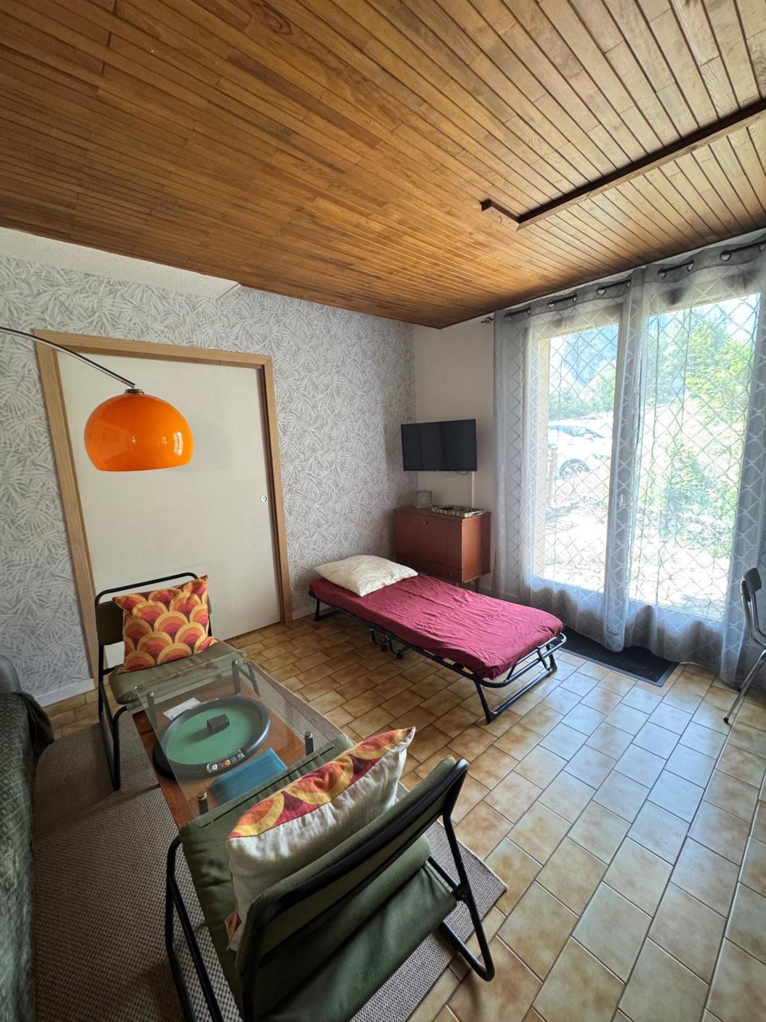 Appartement Vénosc-les 2 Alpes , Rez De Jardin *
